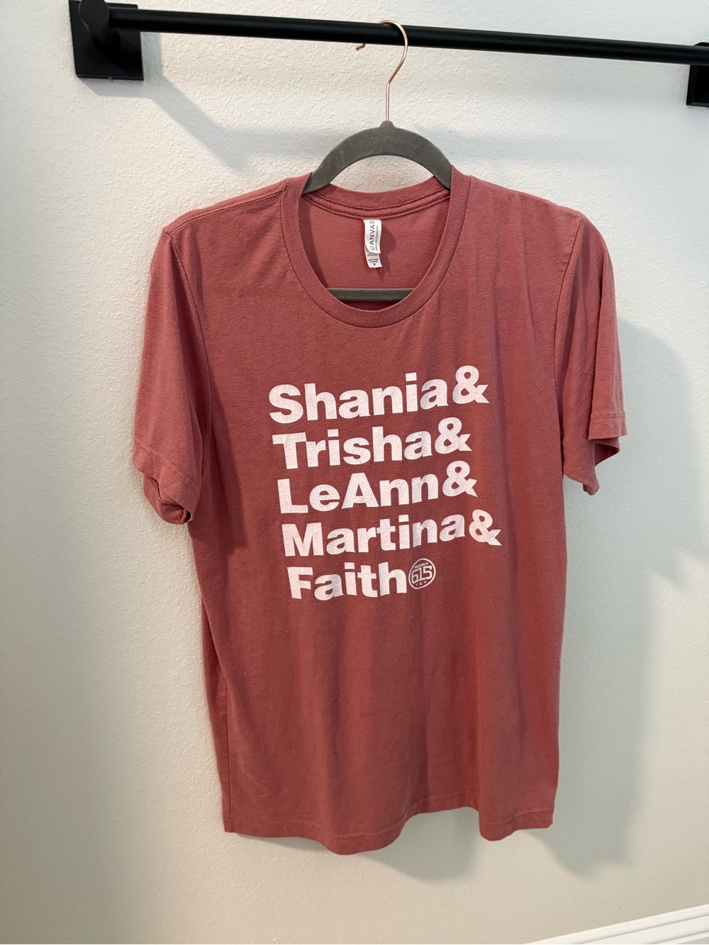 Vintage 90s WOMENS COUNTRY MUSIC Dusty Rose T-Shirt, unisex M